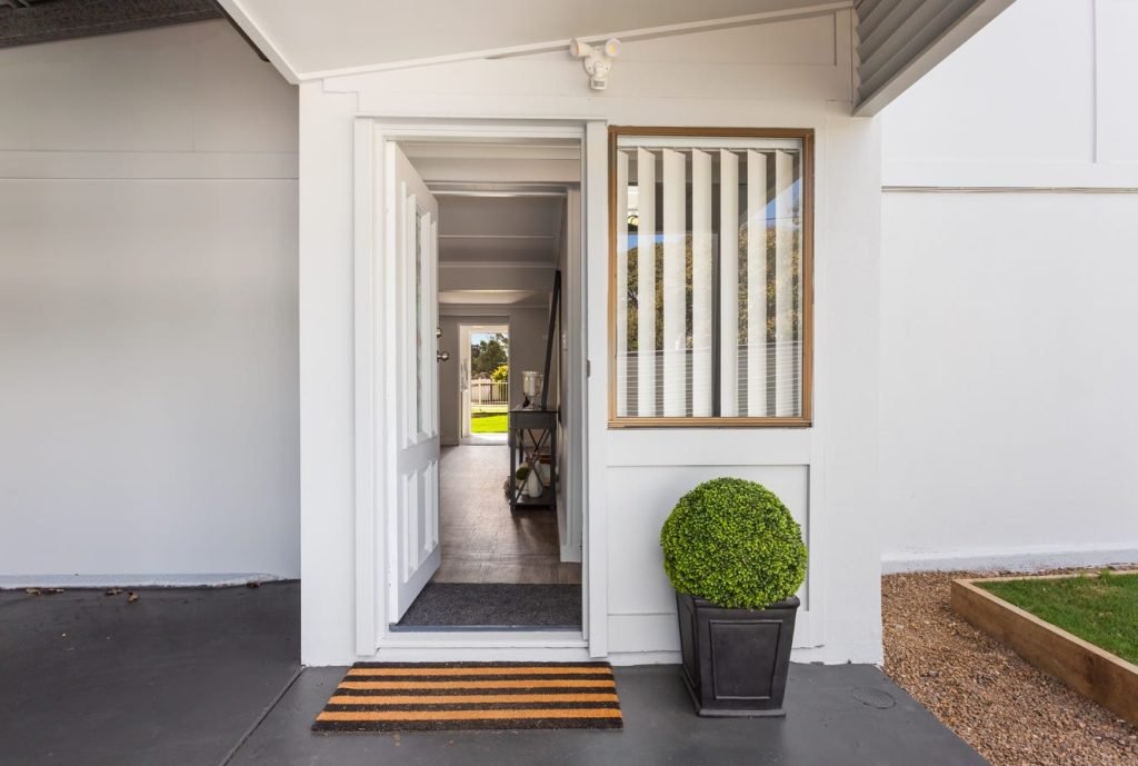 Modern Residential Exterior Painting
